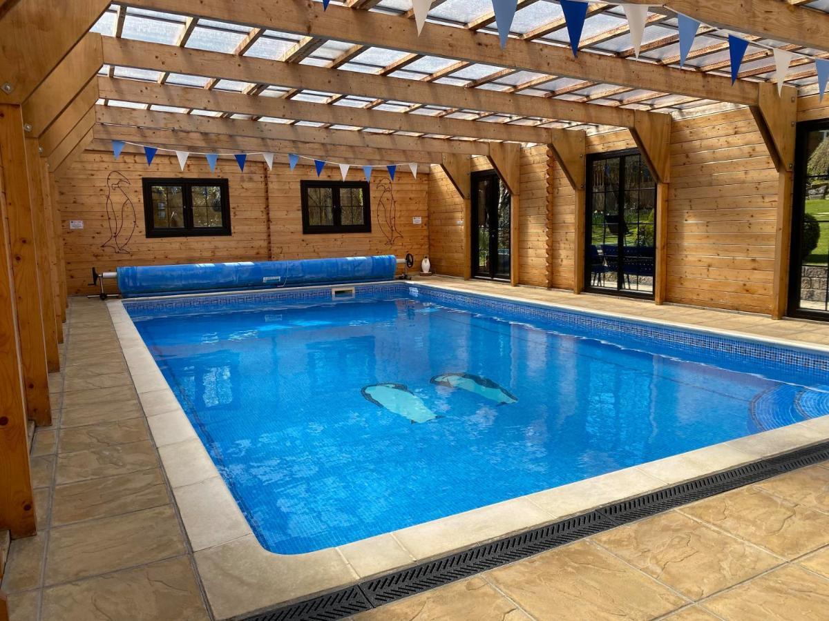 'monktonmead Lodge' In Secluded Setting, With Private Indoor Pool. *